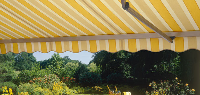 Store d'ext&eacute;rieur toile ray&eacute;e