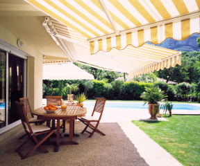 Store banne d'ext&eacute;rieur horizontal